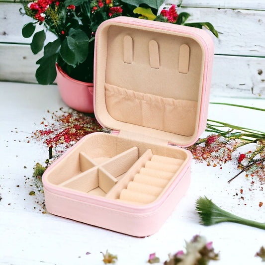 Portable Leather Jewelry Organizer Box (Zippered Travel Case)